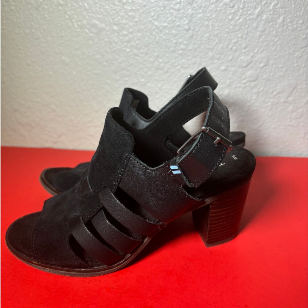 TOMS Black and suede sandals size 6 Wide/ 36.5 EU